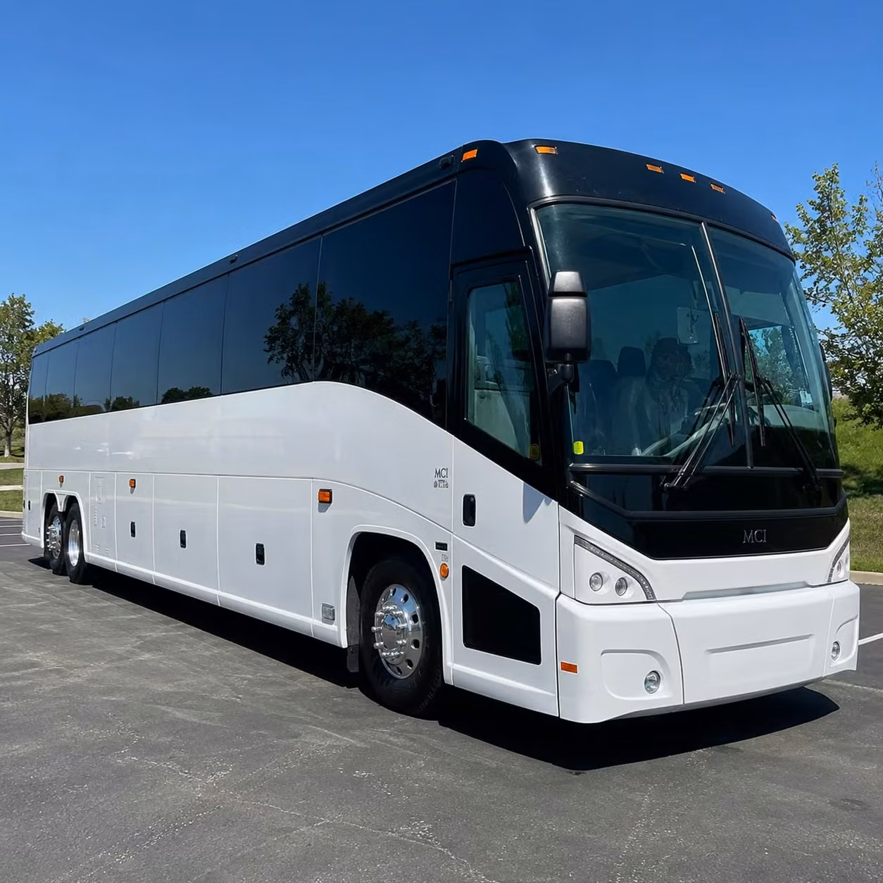 beat the i 25 and i 70 grind with a daily denver commuter shuttle